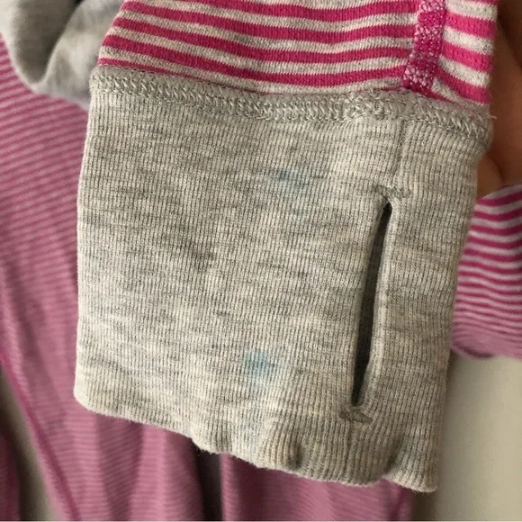 Lululemon In a Cinch Longsleeve Tee Pullover Heathered Grey Pink Striped… - Picture 14 of 15